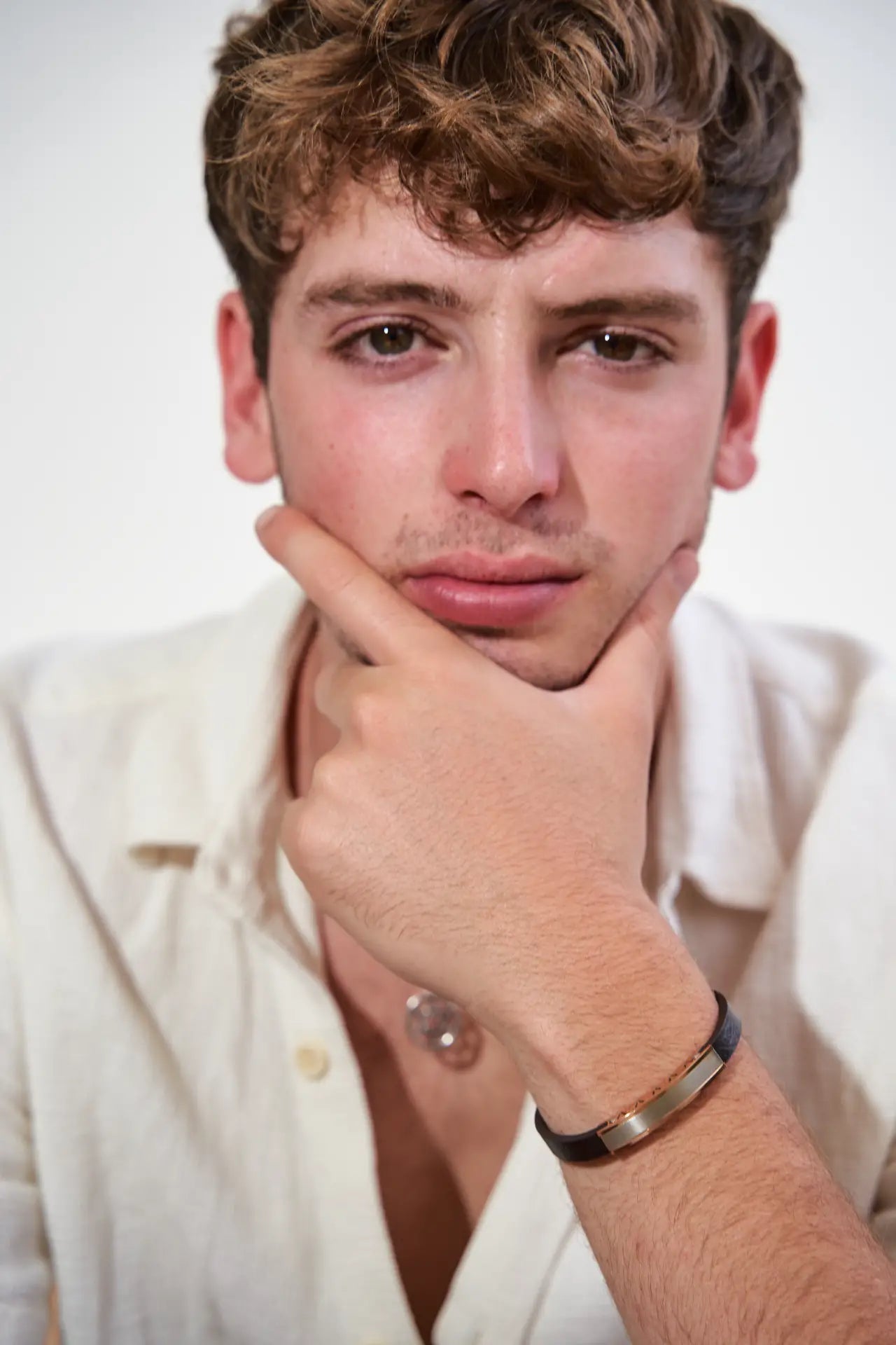 צמיד  עור לגבר   "LIAM"